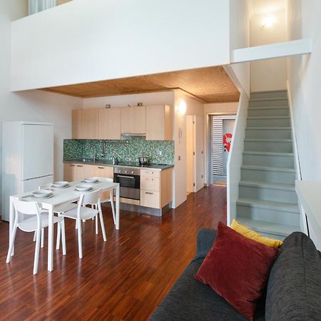 Апартаменты White And Brown Exclusive Loft With Terrace - Free Parking - M2 Station Милан Экстерьер фото